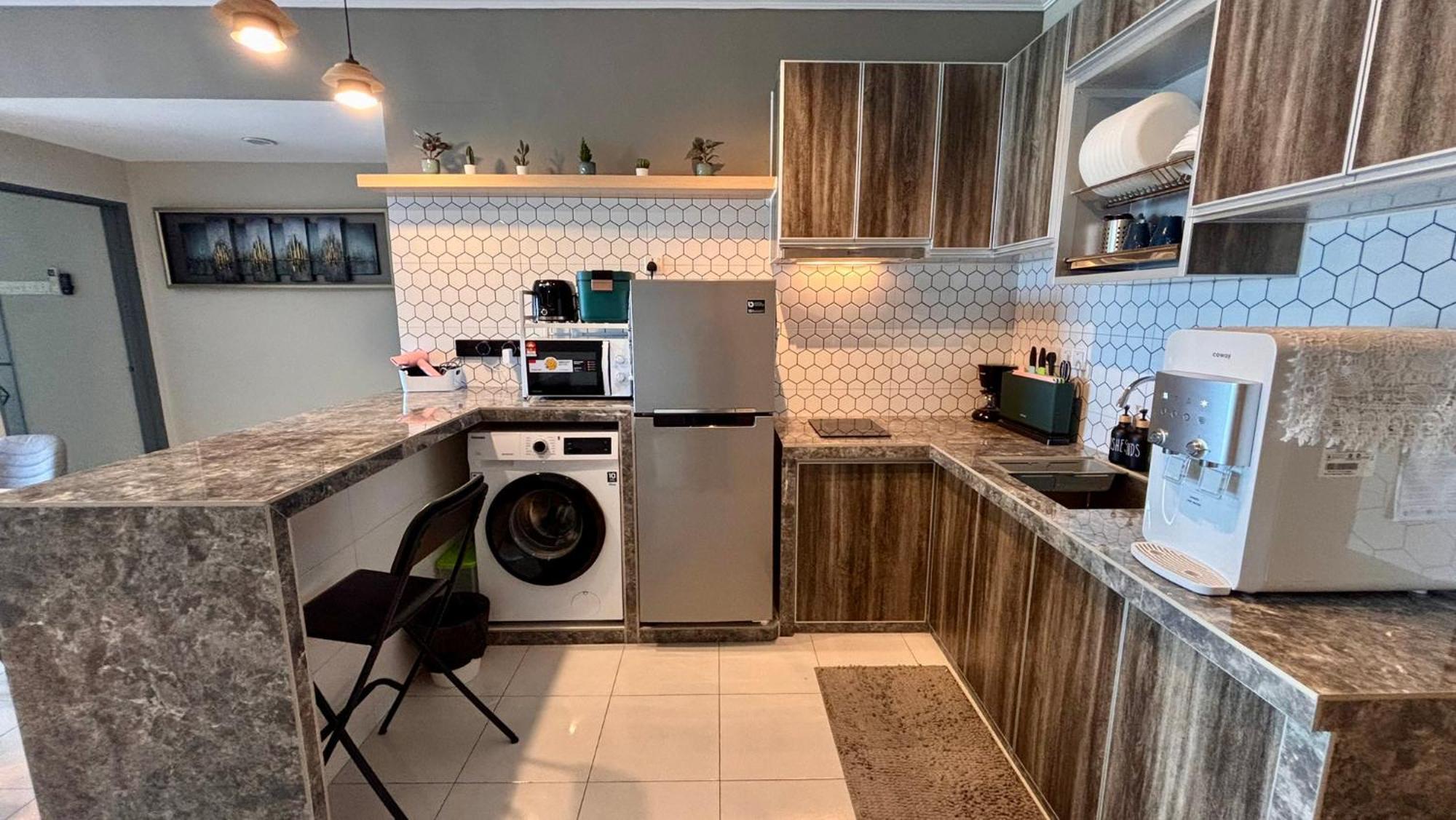 Cozy Modern Spacious 8Pax S Pice Penang Apartment Bayan Lepas Bagian luar foto